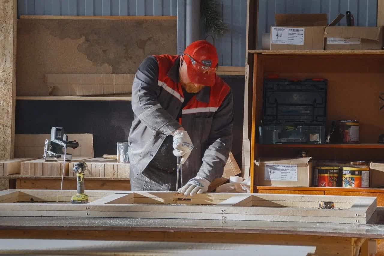 Вырезание двери